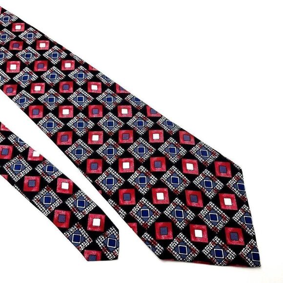 Arrow Silk Tie Print Black Red‎ Geometric Short Wide - Picture 1 of 6